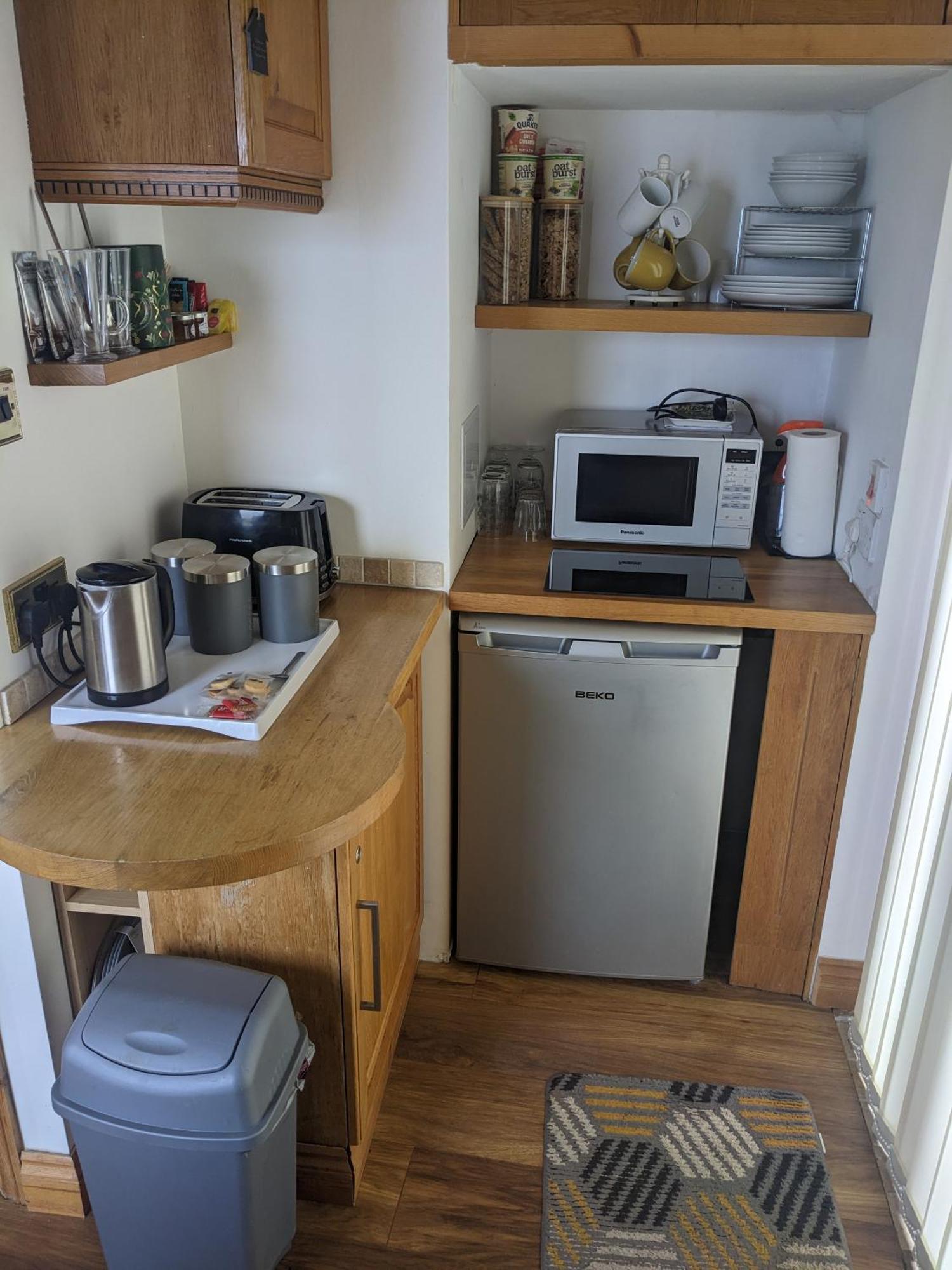 Sunnyside Annexe Bed & Breakfast Wheatley Bagian luar foto